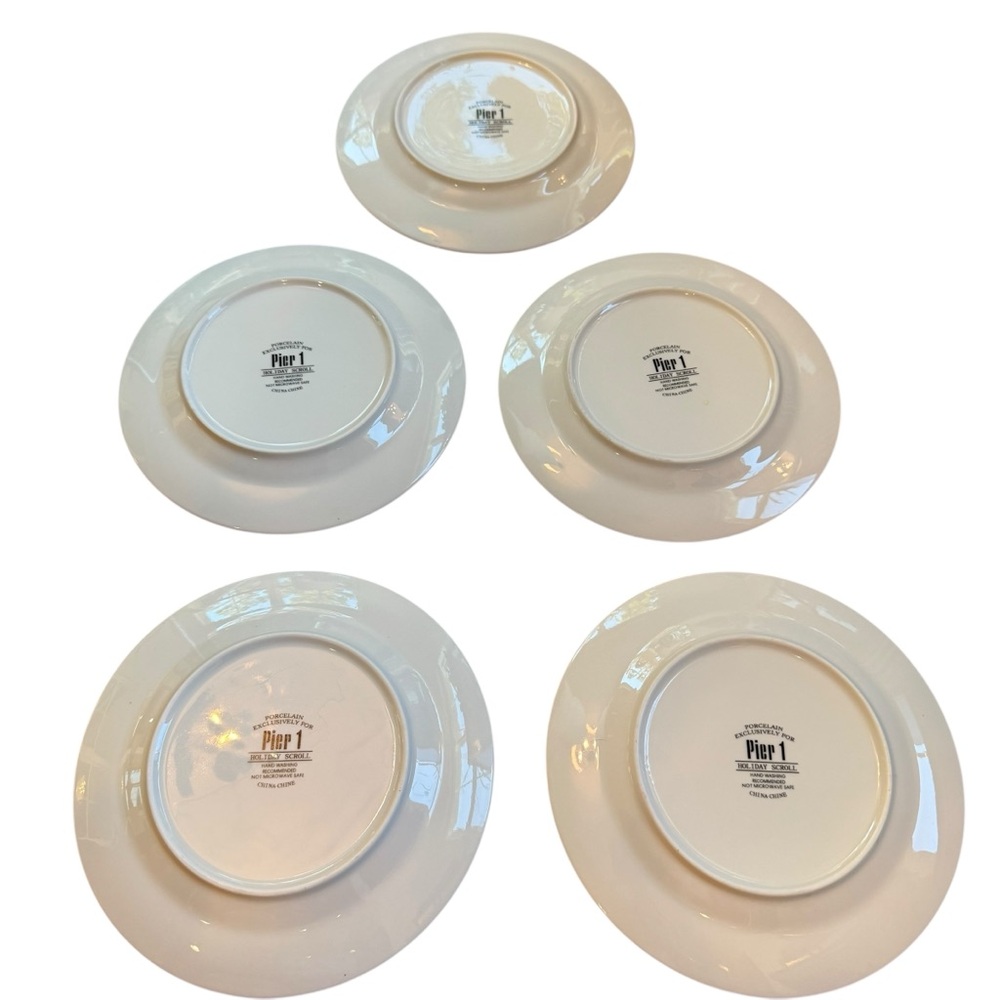 Vintage Set of 5 Pier 1 Holiday Scroll 7 1/2" Salad Plates Retired Pattern - Picture 3 of 4